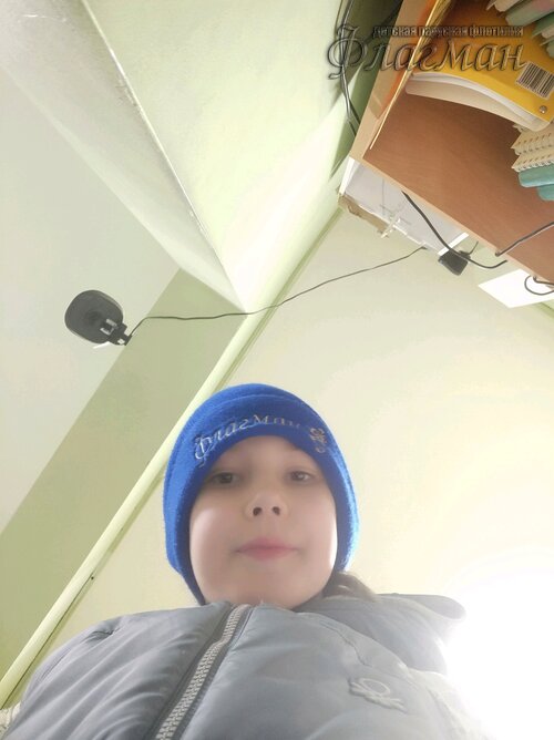 81a3c776.ID Photo out.142317